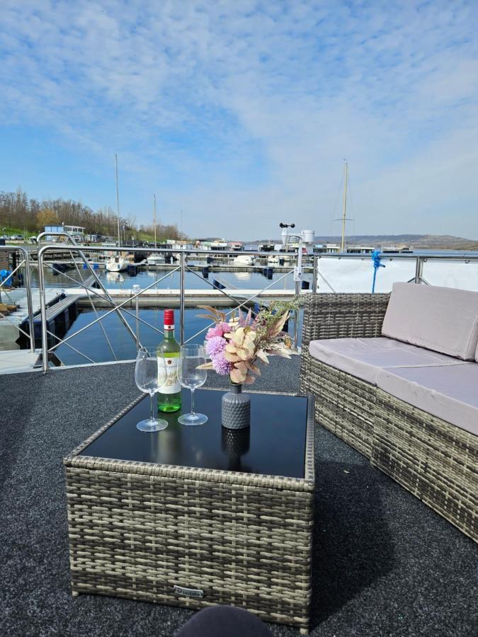 Mobiles Hausboot El'Milia Otel Braunsbedra Dış mekan fotoğraf