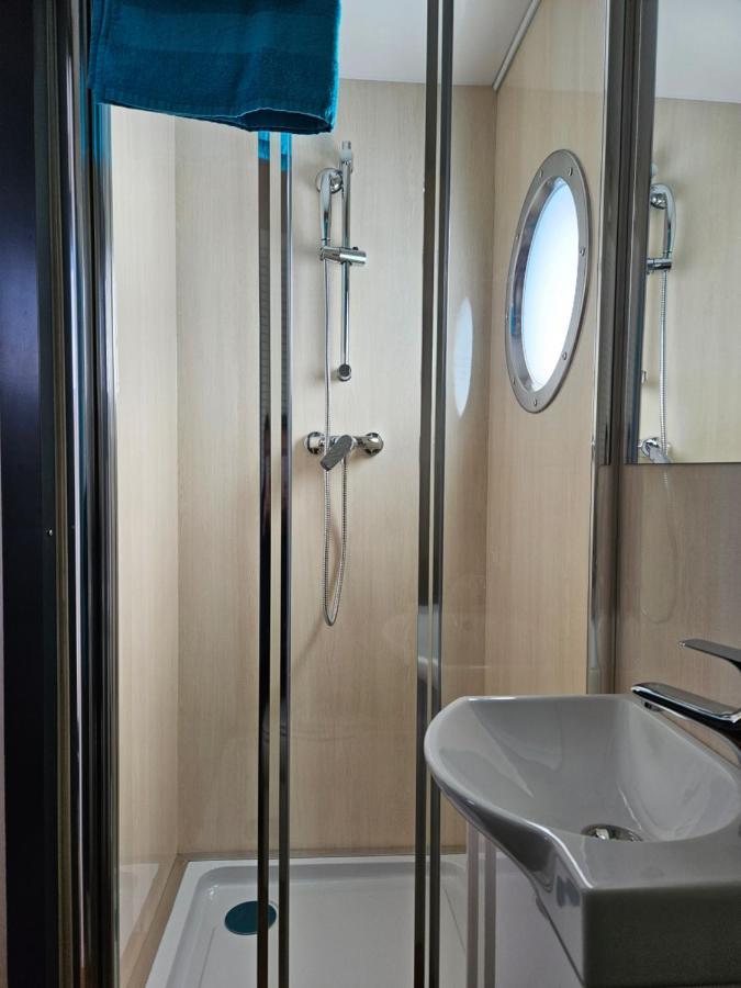Mobiles Hausboot El'Milia Otel Braunsbedra Dış mekan fotoğraf